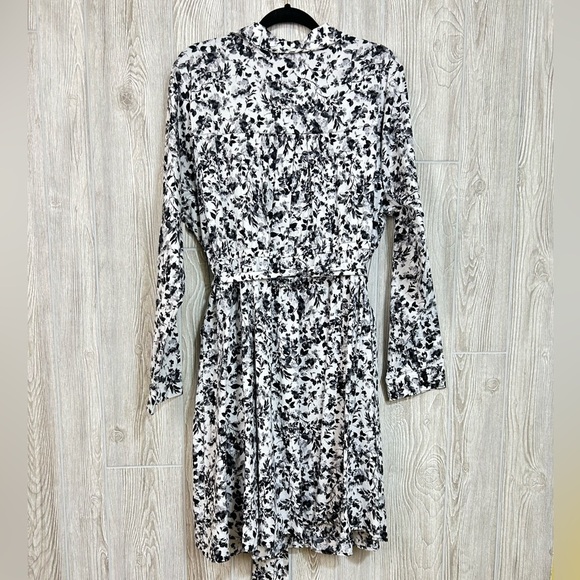 Torrid Black and White Floral Pattern Long Sleeve Poplin Shirt Dress 2X 18-20 - Picture 10 of 15